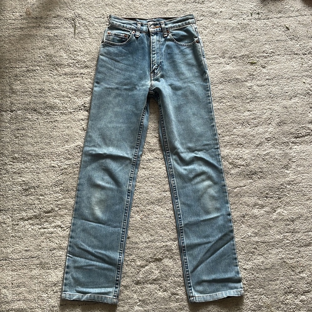 Levi High Rise Straight Leg Vintage Jeans- W27 L32